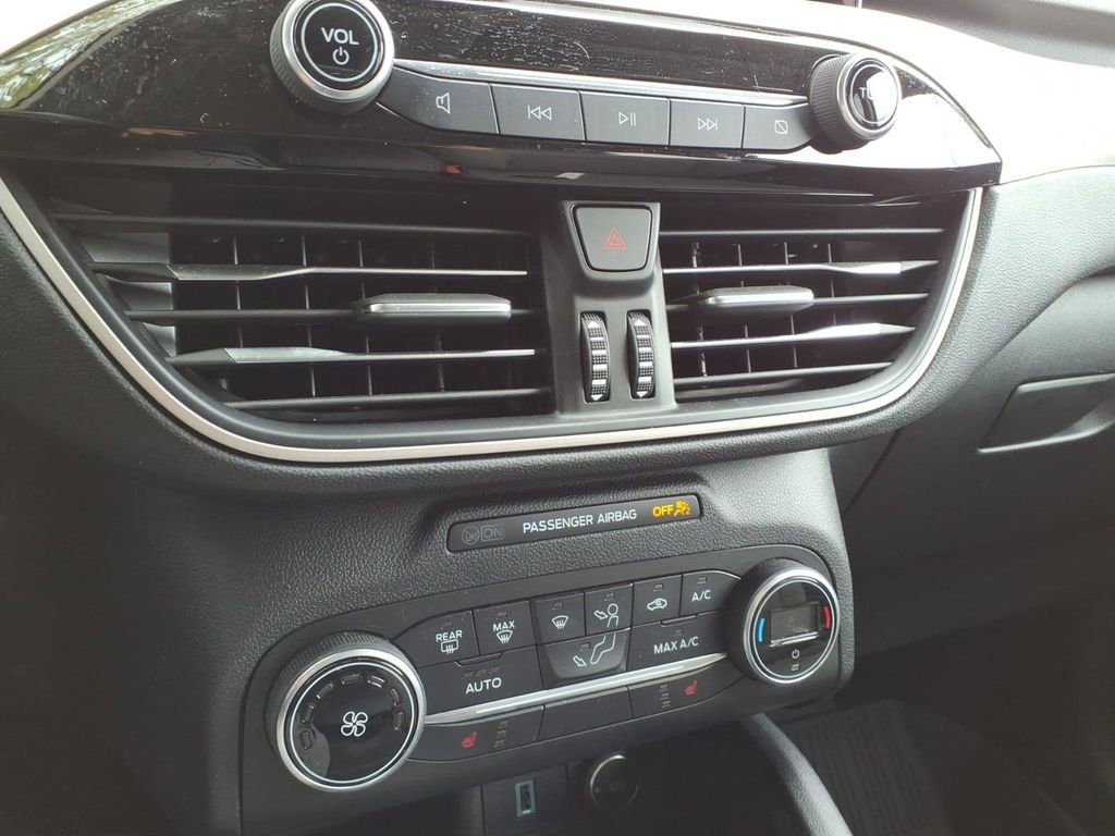 Certified 2020 Ford Escape SE AWD/4WD image 19