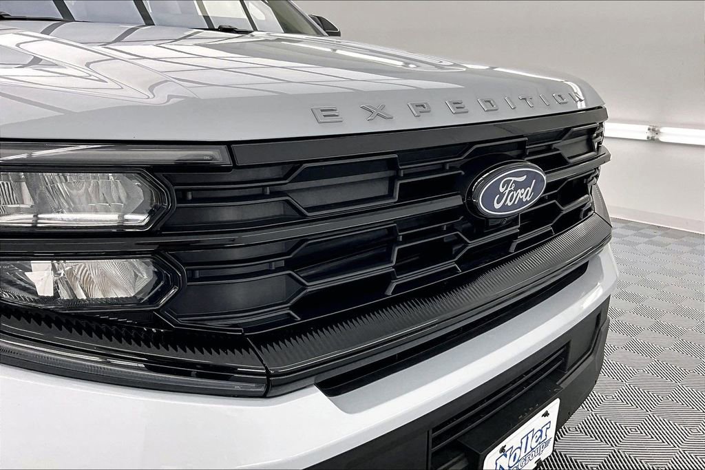 Certified 2025 Ford Expedition Max Active AWD/4WD image 29