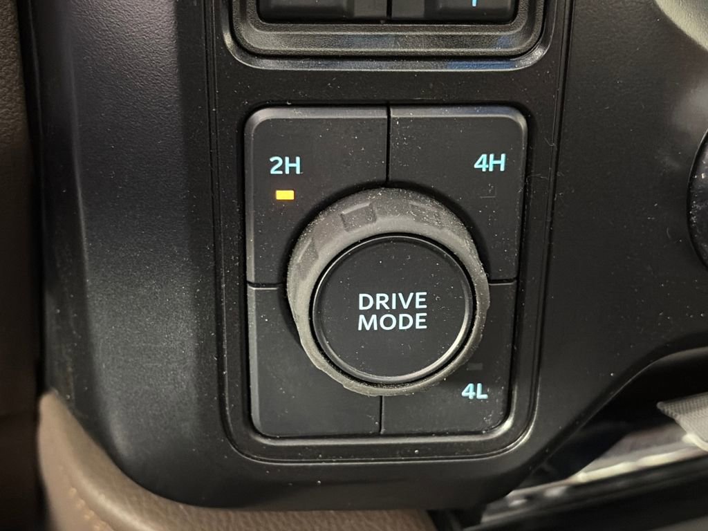 Certified 2025 Ford F350 King Ranch image 22