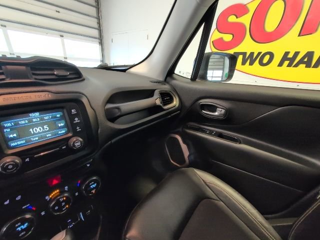 Used 2017 Jeep Renegade Trailhawk image 26