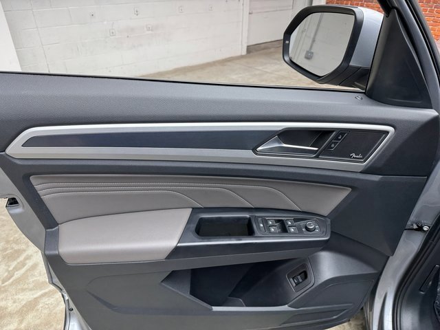 Used 2021 Volkswagen Atlas Cross Sport SEL Premium image 10