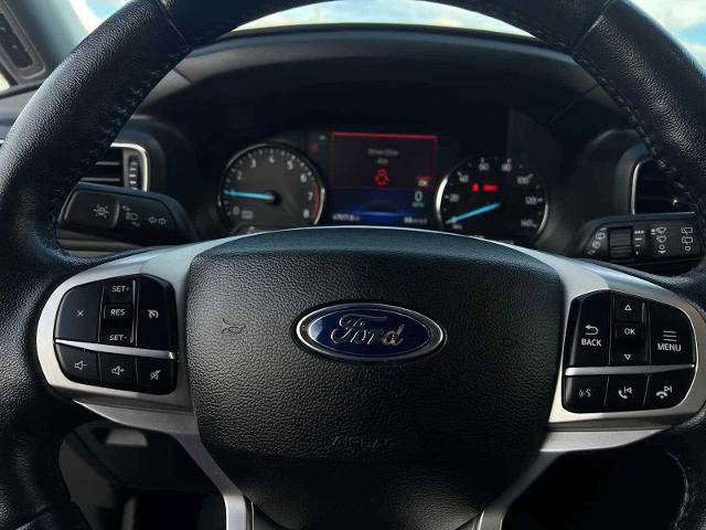 Certified 2022 Ford Explorer XLT w/ Equipment Group 202A image 17