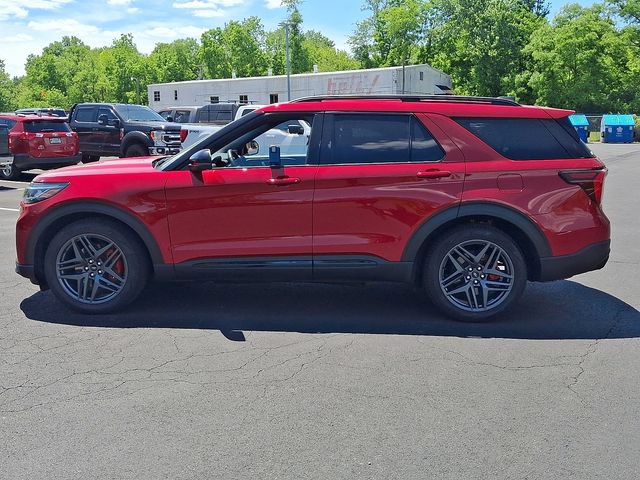 Certified 2025 Ford Explorer ST AWD/4WD image 6