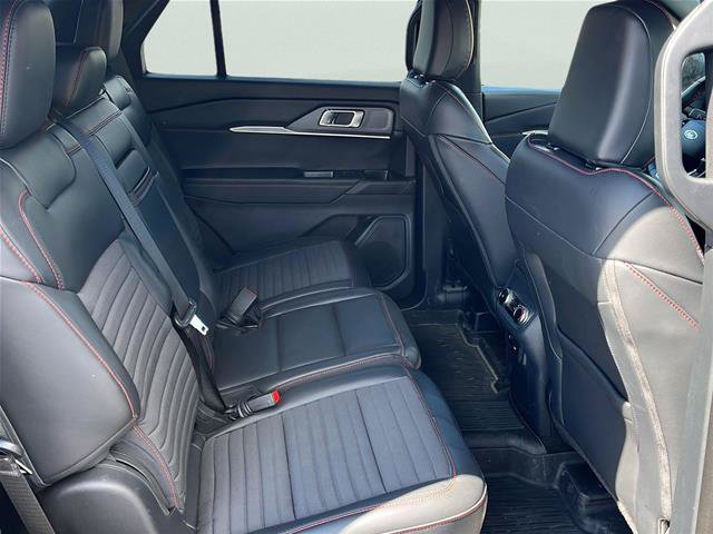 Certified 2025 Ford Explorer ST-Line w/ ST-Line Street Pack AWD/4WD image 14