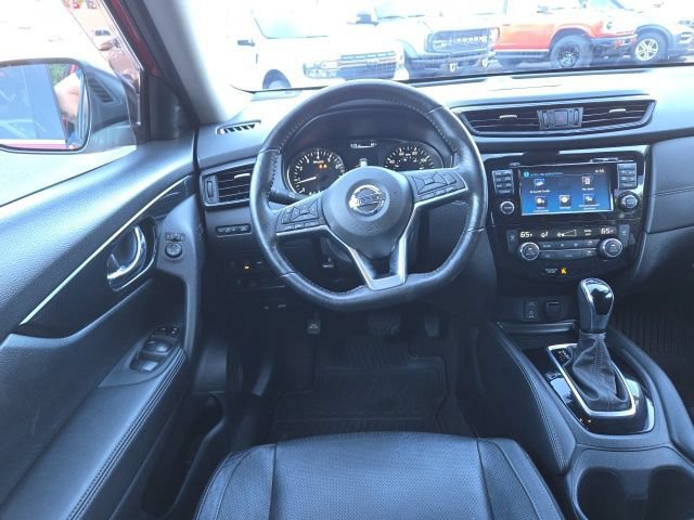Used 2017 Nissan Rogue SL w/ SL Premium Package AWD/4WD image 40