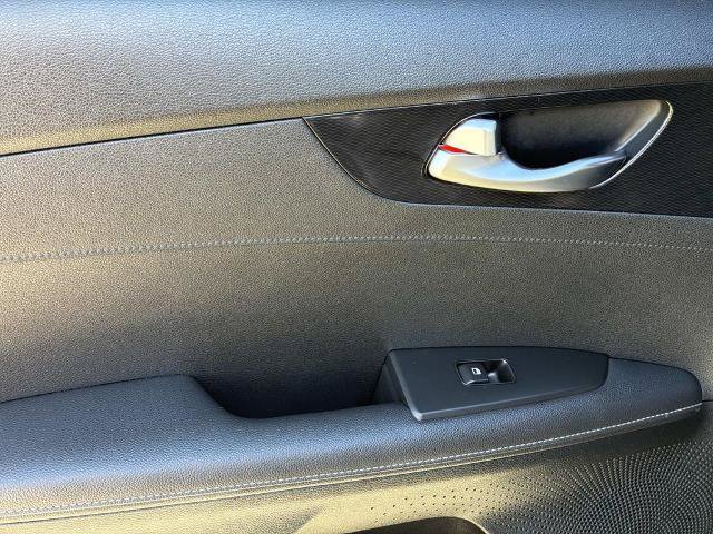 Used 2023 Kia Forte GT-Line w/ GT-Line Premium Package FWD image 19