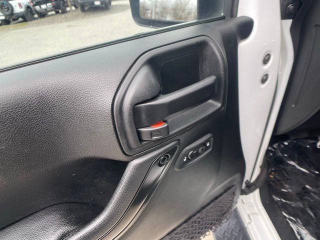 Used 2017 Jeep Wrangler Unlimited Sahara AWD/4WD image 14