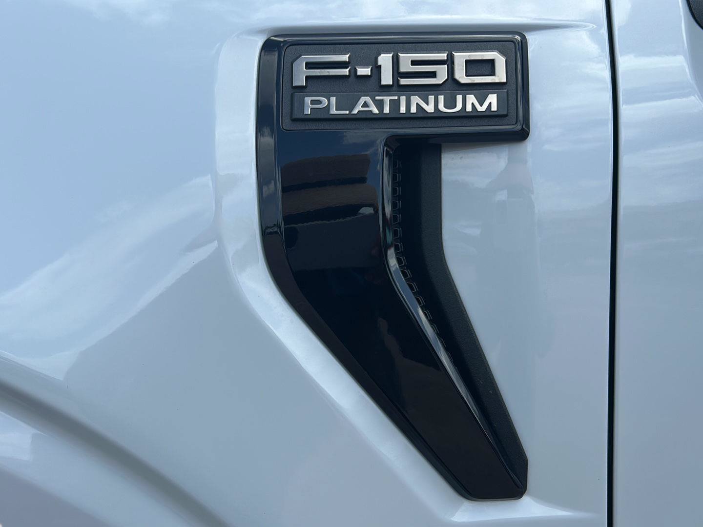 Certified 2025 Ford F150 Platinum w/ FX4 Off-Road Package AWD/4WD image 37