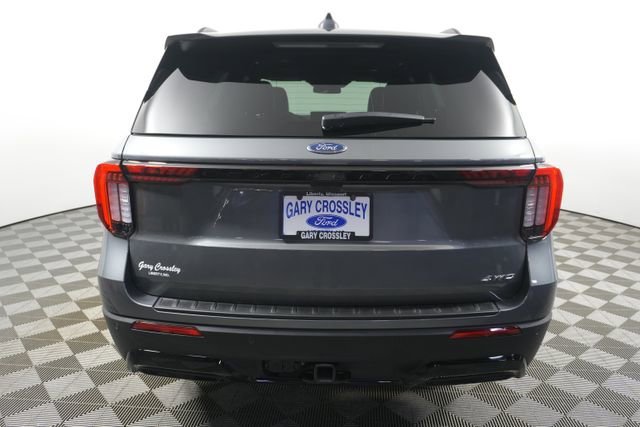 Certified 2025 Ford Explorer ST-Line w/ Premium Package image 4