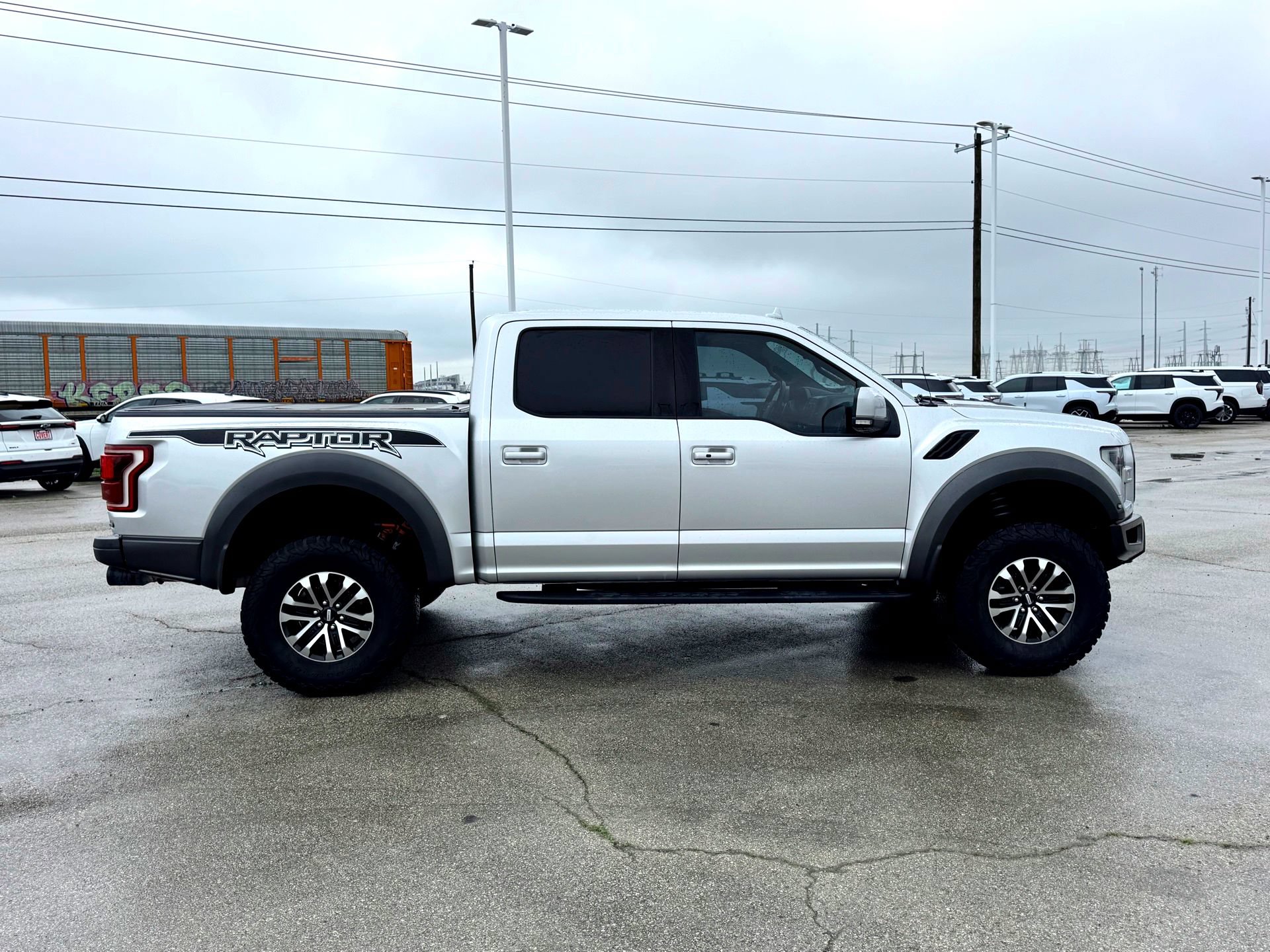 Certified 2019 Ford F150 Raptor w/ Equipment Group 802A Luxury AWD/4WD image 6