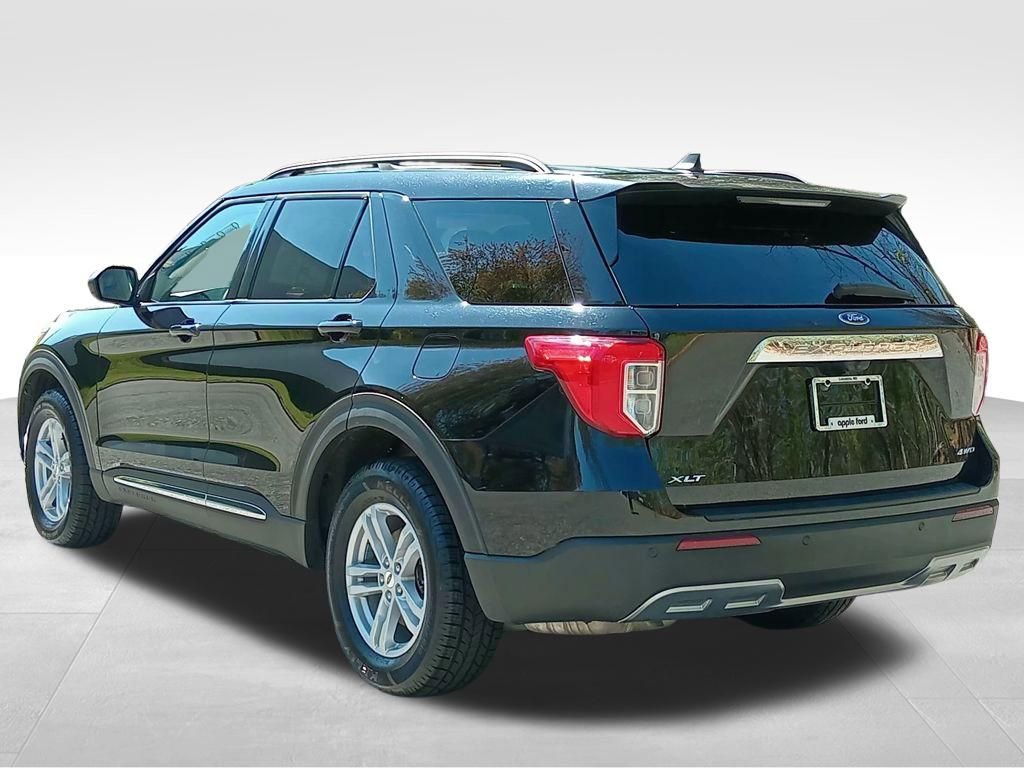 Certified 2024 Ford Explorer XLT w/ Equipment Group 202A AWD/4WD image 5