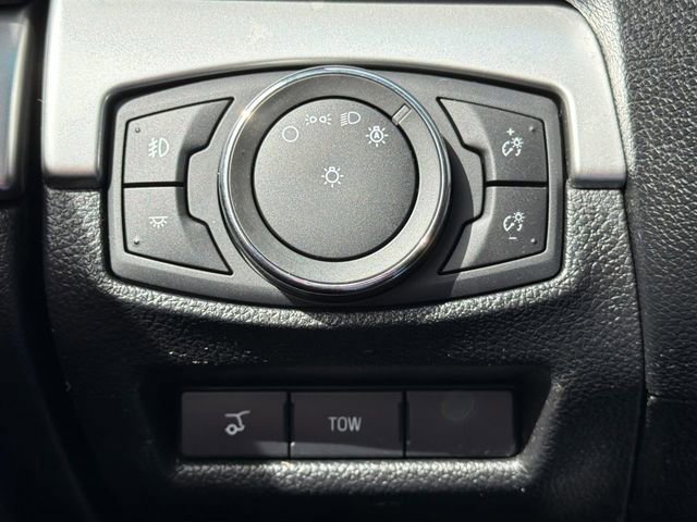 Certified 2017 Ford Explorer XLT w/ Equipment Group 202A image 20