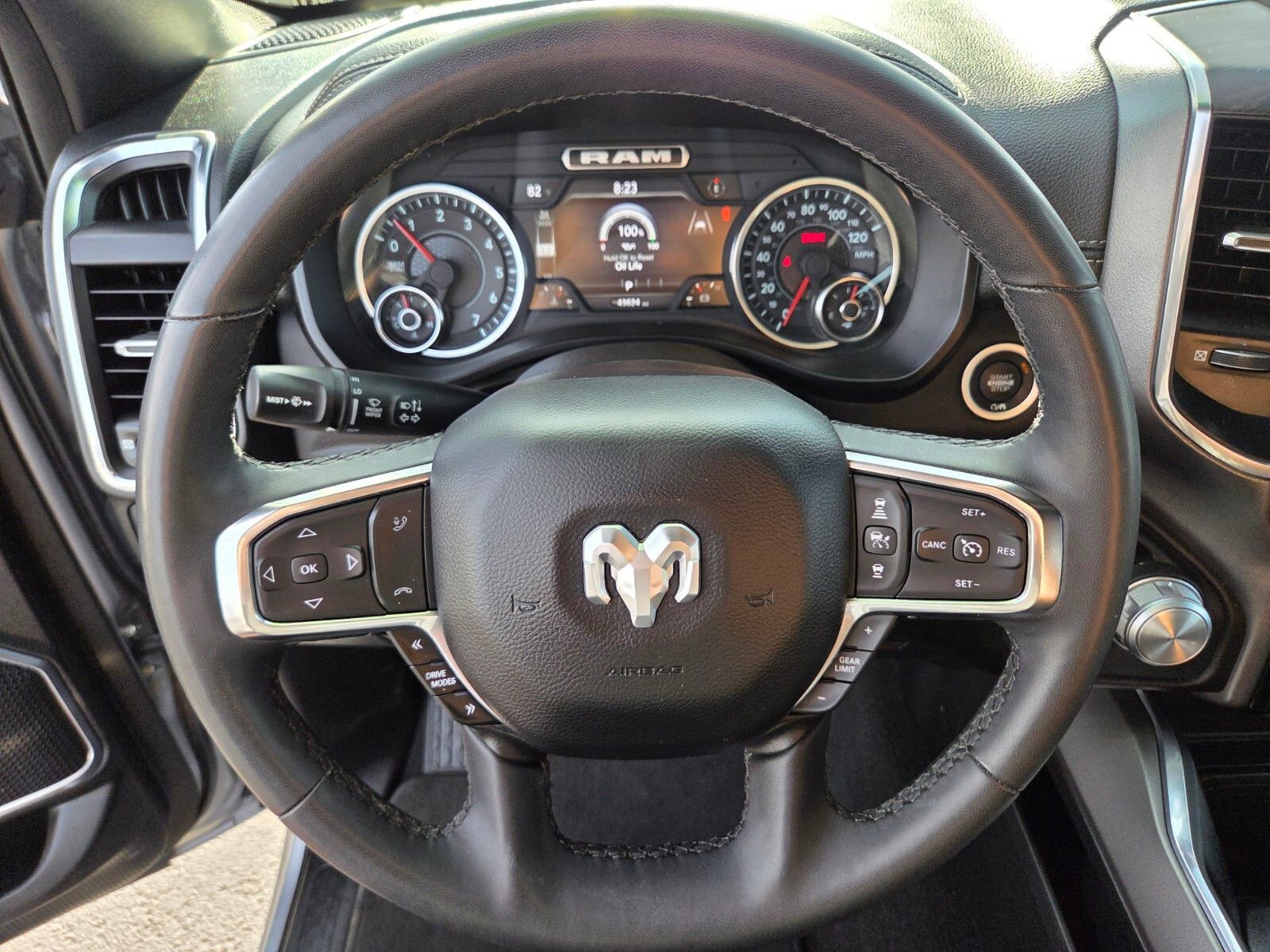 Used 2025 RAM 1500 Laramie image 18