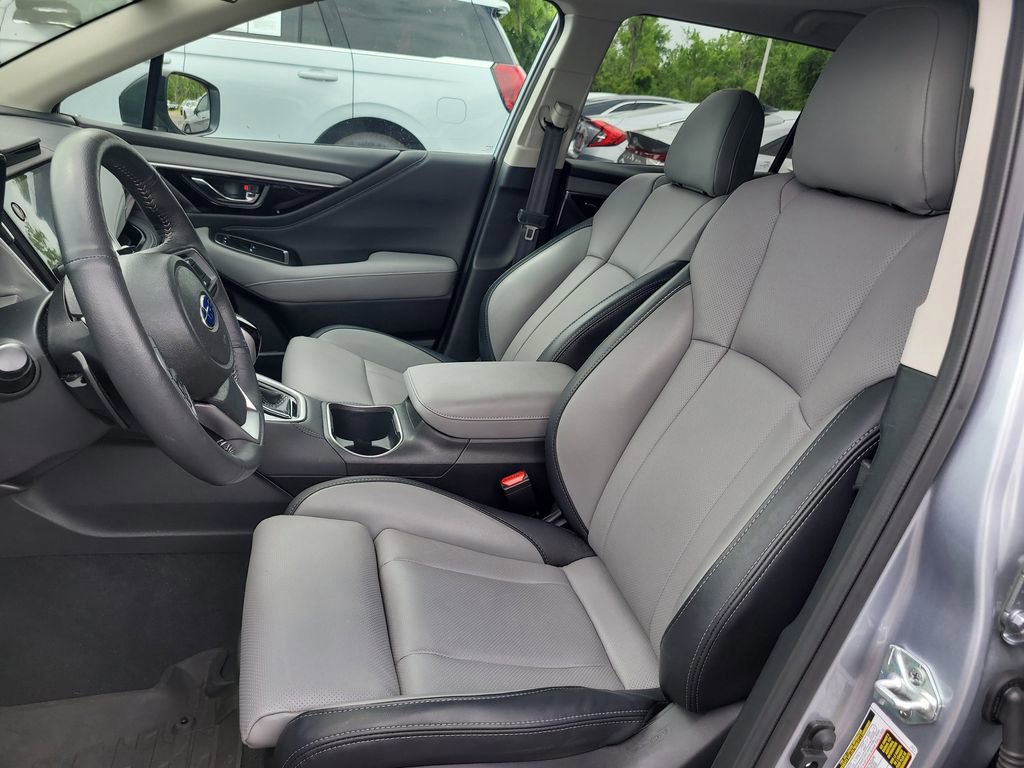 Used 2025 Subaru Outback Limited image 18