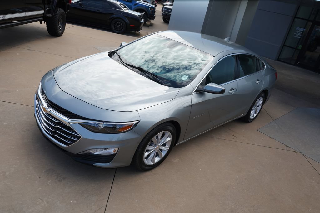 Used 2025 Chevrolet Malibu LT FWD image 13