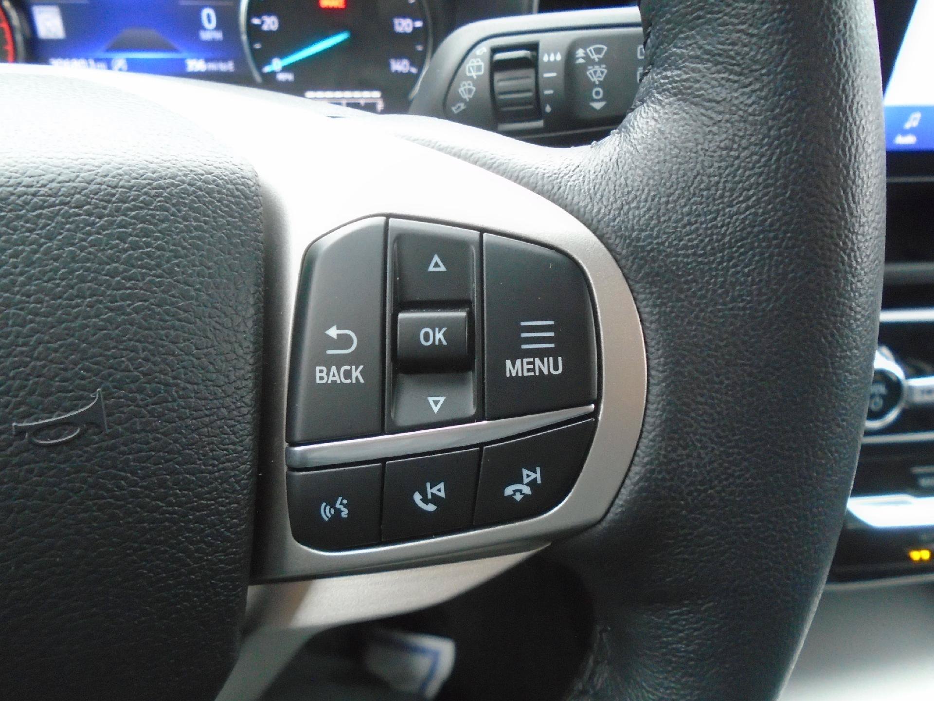 Certified 2024 Ford Explorer Limited AWD/4WD image 18
