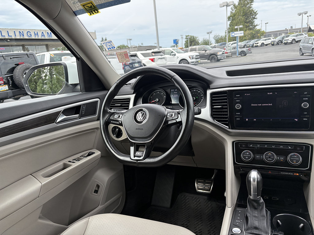 Used 2018 Volkswagen Atlas SEL w/ R-Line Package AWD/4WD image 20