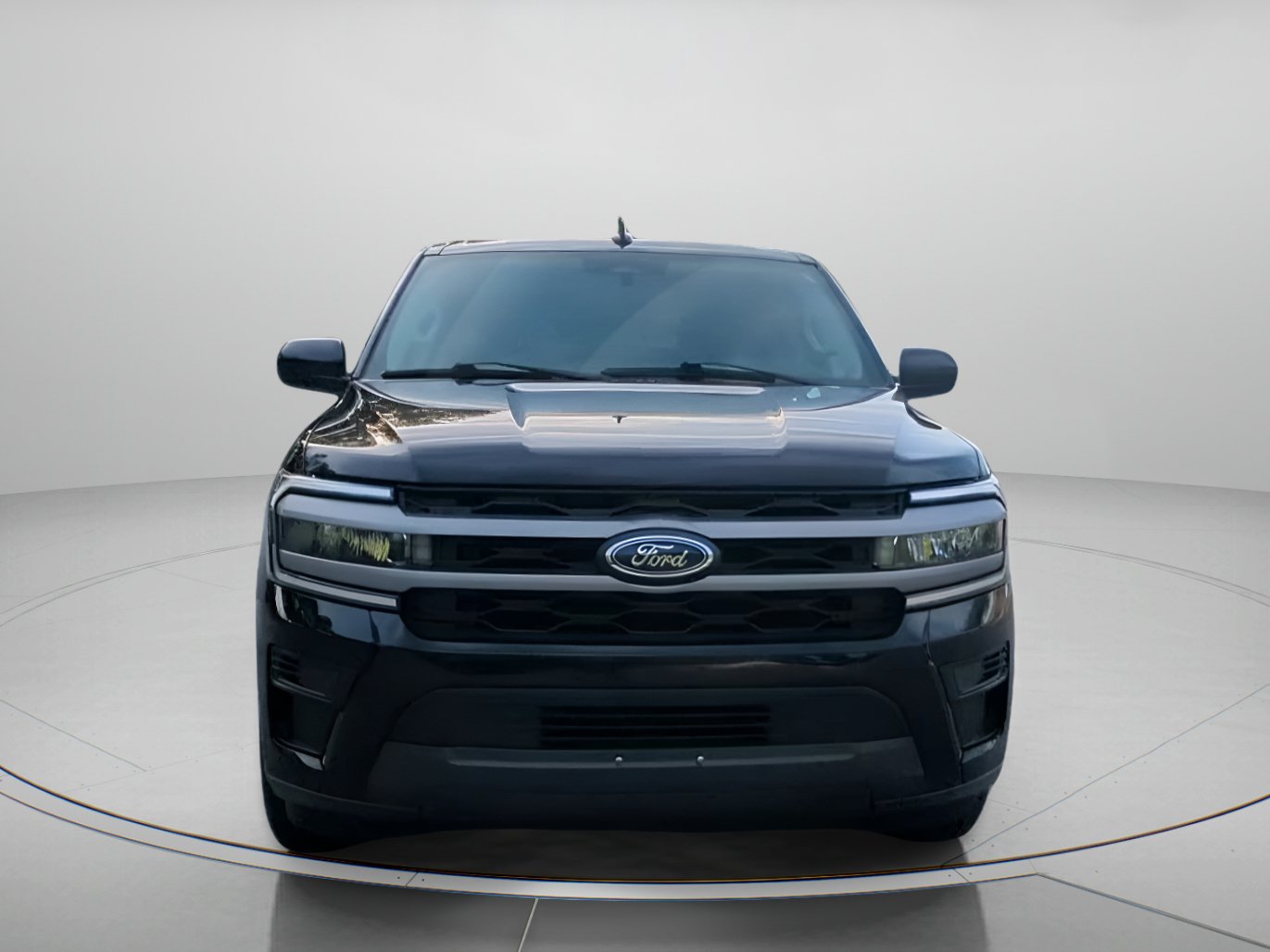 Certified 2024 Ford Expedition XLT RWD image 7