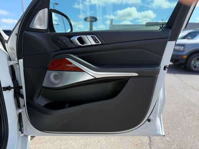 Used 2024 BMW ALPINA XB7 AWD/4WD image 20