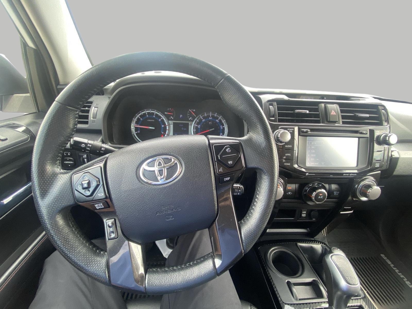 Used 2017 Toyota 4Runner TRD Off-Road Premium AWD/4WD image 14