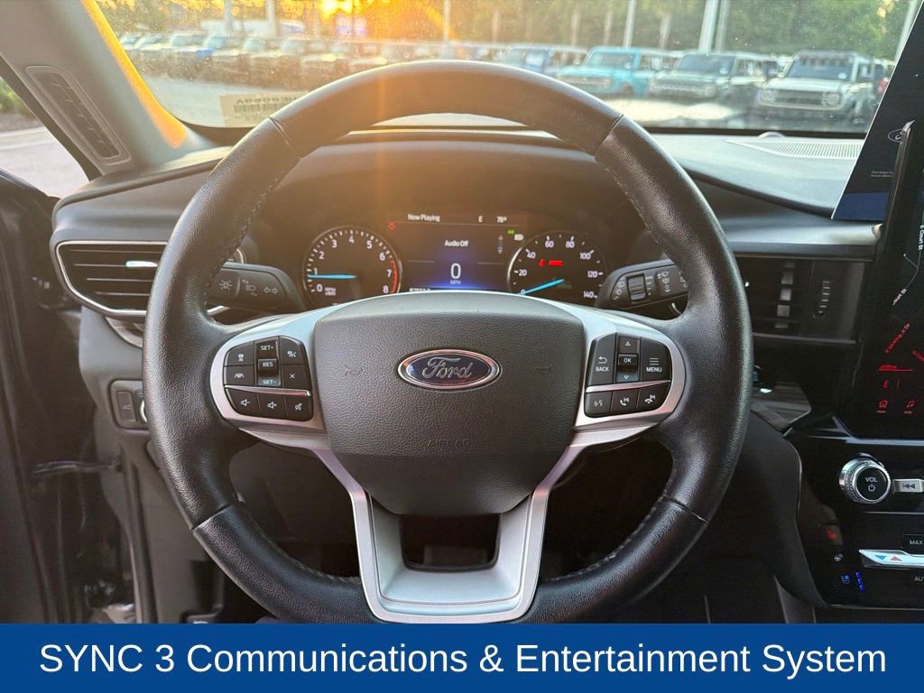 Certified 2023 Ford Explorer Limited w/ Limited Technology Package RWD image 24