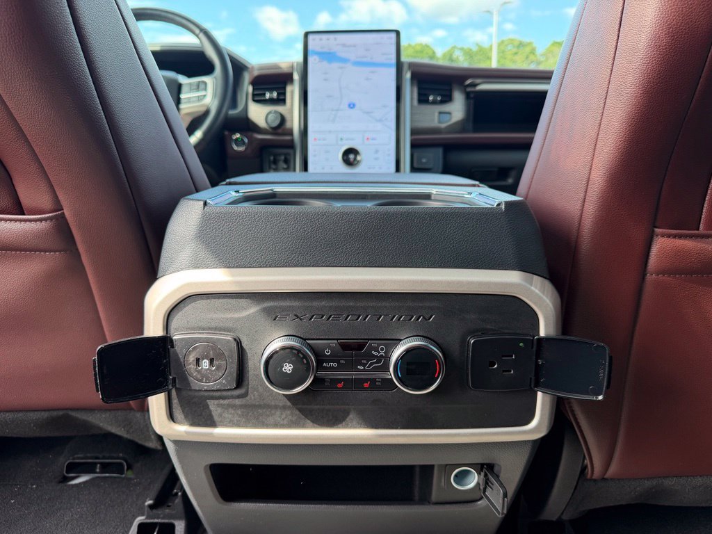 Certified 2024 Ford Expedition Limited AWD/4WD image 21