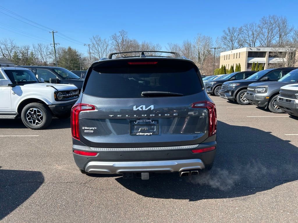 Used 2022 Kia Telluride S image 4
