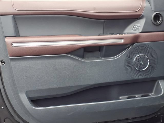 Certified 2022 Ford Expedition Limited AWD/4WD image 15