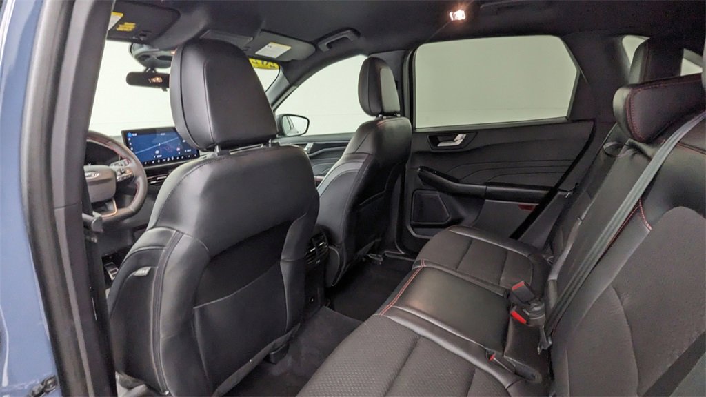 Certified 2023 Ford Escape ST-Line w/ Tech Pack #1 image 33