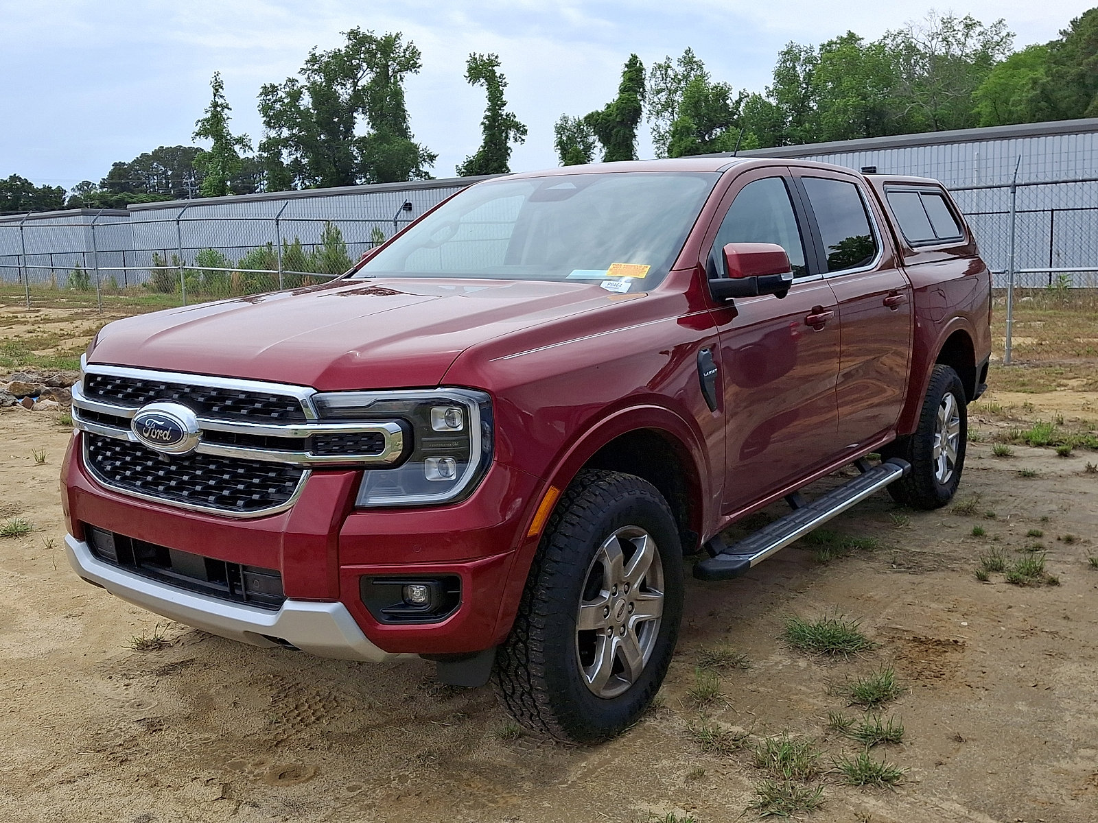 Certified 2025 Ford Ranger Lariat w/ FX4 Off-Road Package AWD/4WD image 2