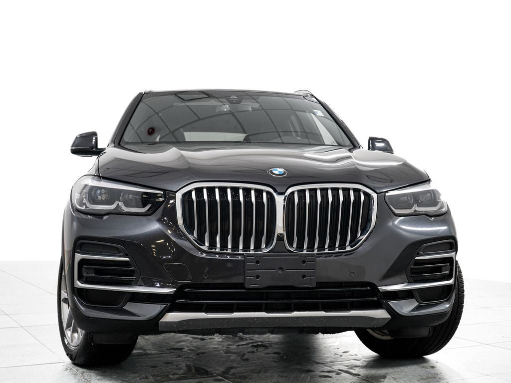 Used 2023 BMW X5 xDrive40i w/ Premium Package AWD/4WD image 3