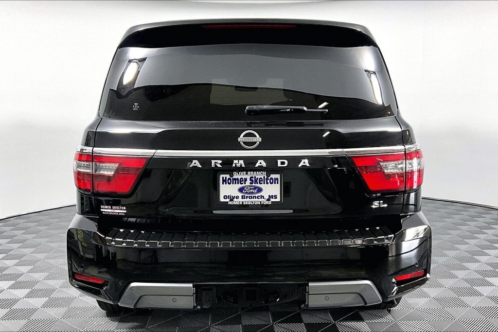 Used 2021 Nissan Armada SL w/ Captain's Chairs Package RWD image 4
