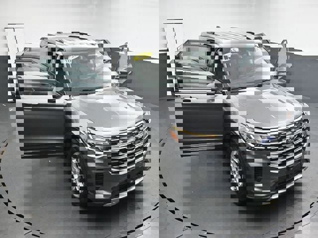 Certified 2025 Ford Explorer Active AWD/4WD image 38