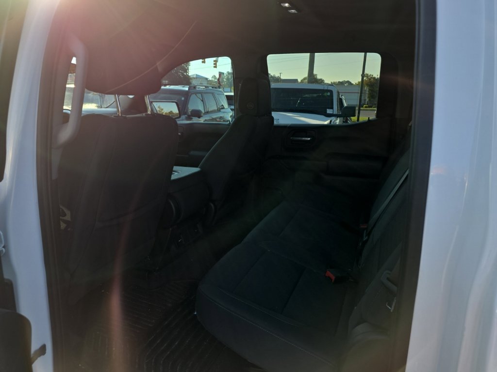 Used 2023 Chevrolet Silverado 1500 Custom AWD/4WD image 7