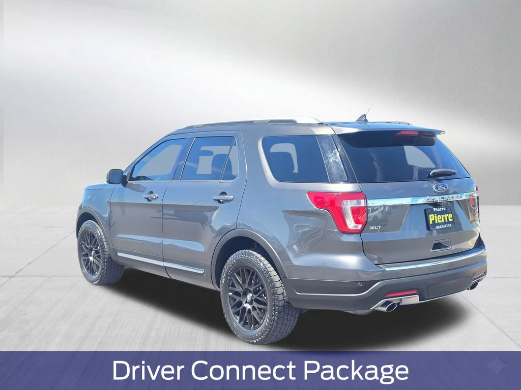 Certified 2018 Ford Explorer XLT w/ Equipment Group 202A AWD/4WD image 4