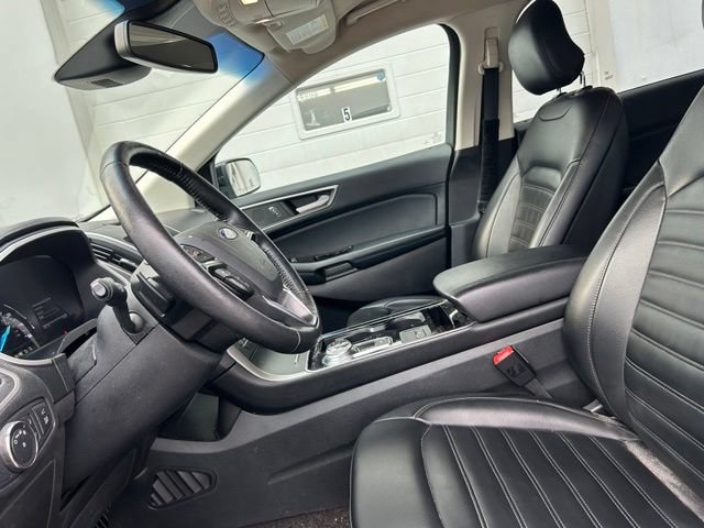 Certified 2019 Ford Edge SEL w/ Equipment Group 201A AWD/4WD image 8