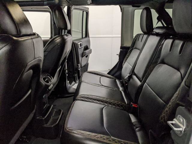Used 2023 Jeep Wrangler Unlimited Sahara AWD/4WD image 19