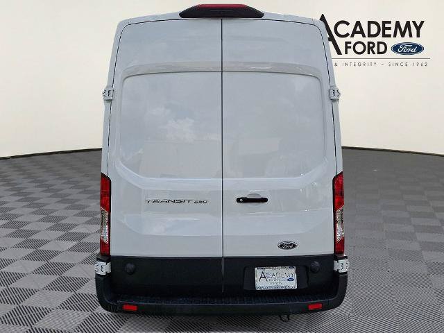 Certified 2025 Ford Transit 250 148 High Roof Extended RWD image 5