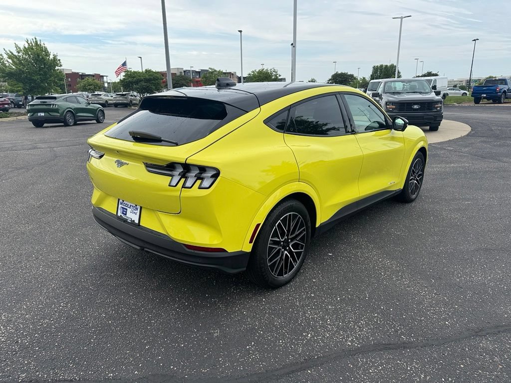 Certified 2025 Ford Mustang Mach-E Premium AWD/4WD image 3