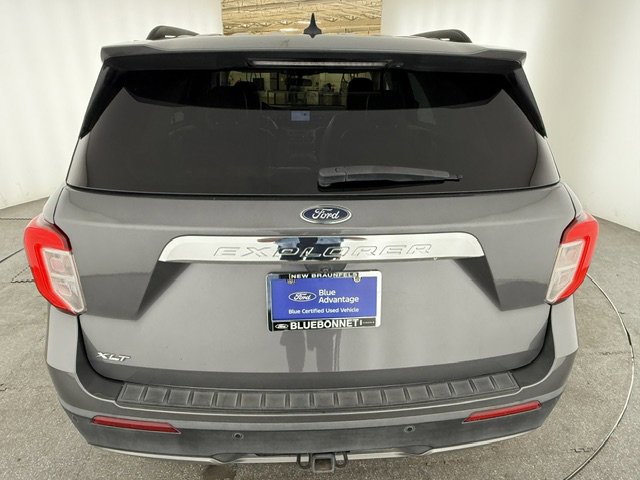 Certified 2021 Ford Explorer XLT w/ Equipment Group 202A RWD image 4