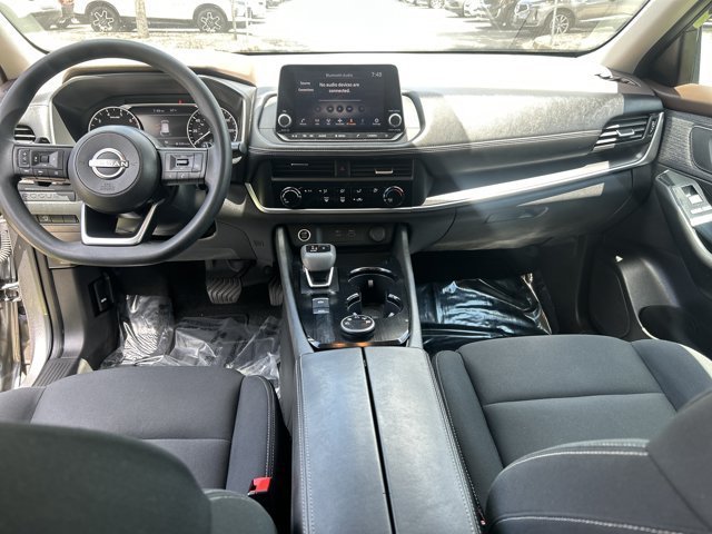 Used 2023 Nissan Rogue S AWD/4WD image 26