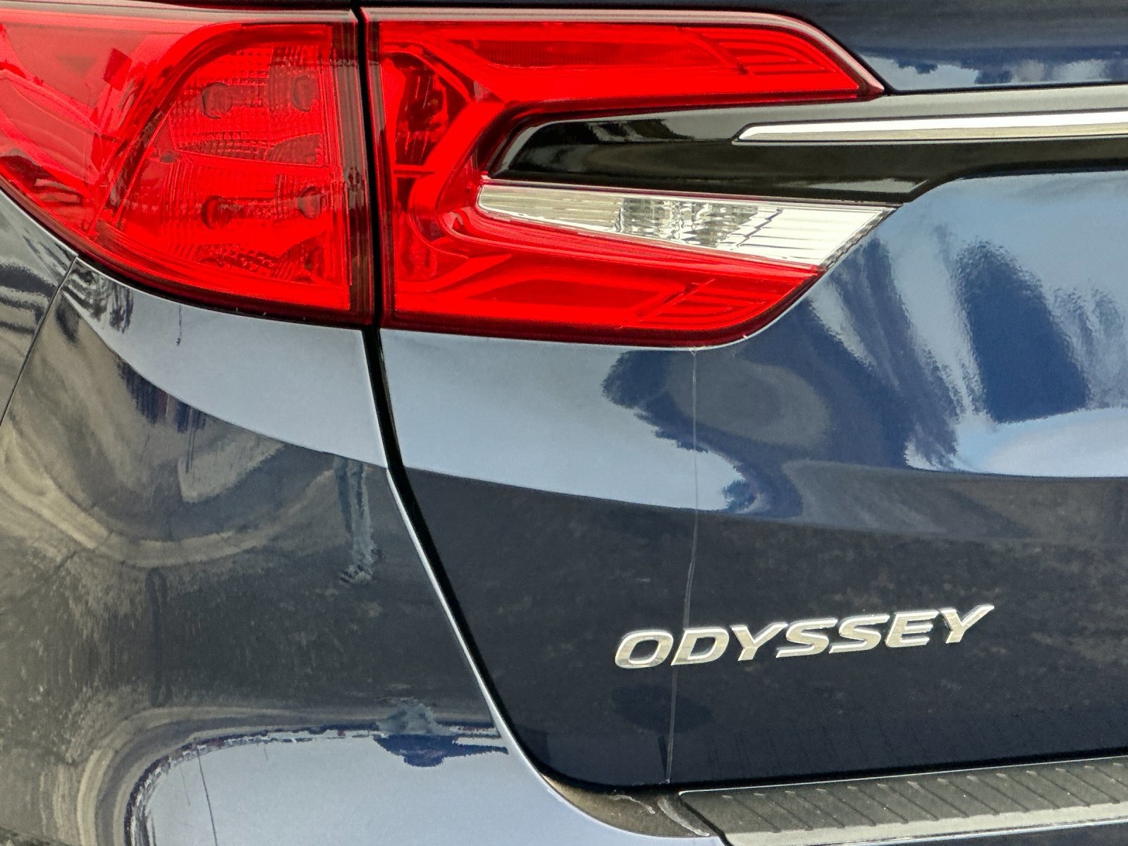 Used 2023 Honda Odyssey EX-L image 27