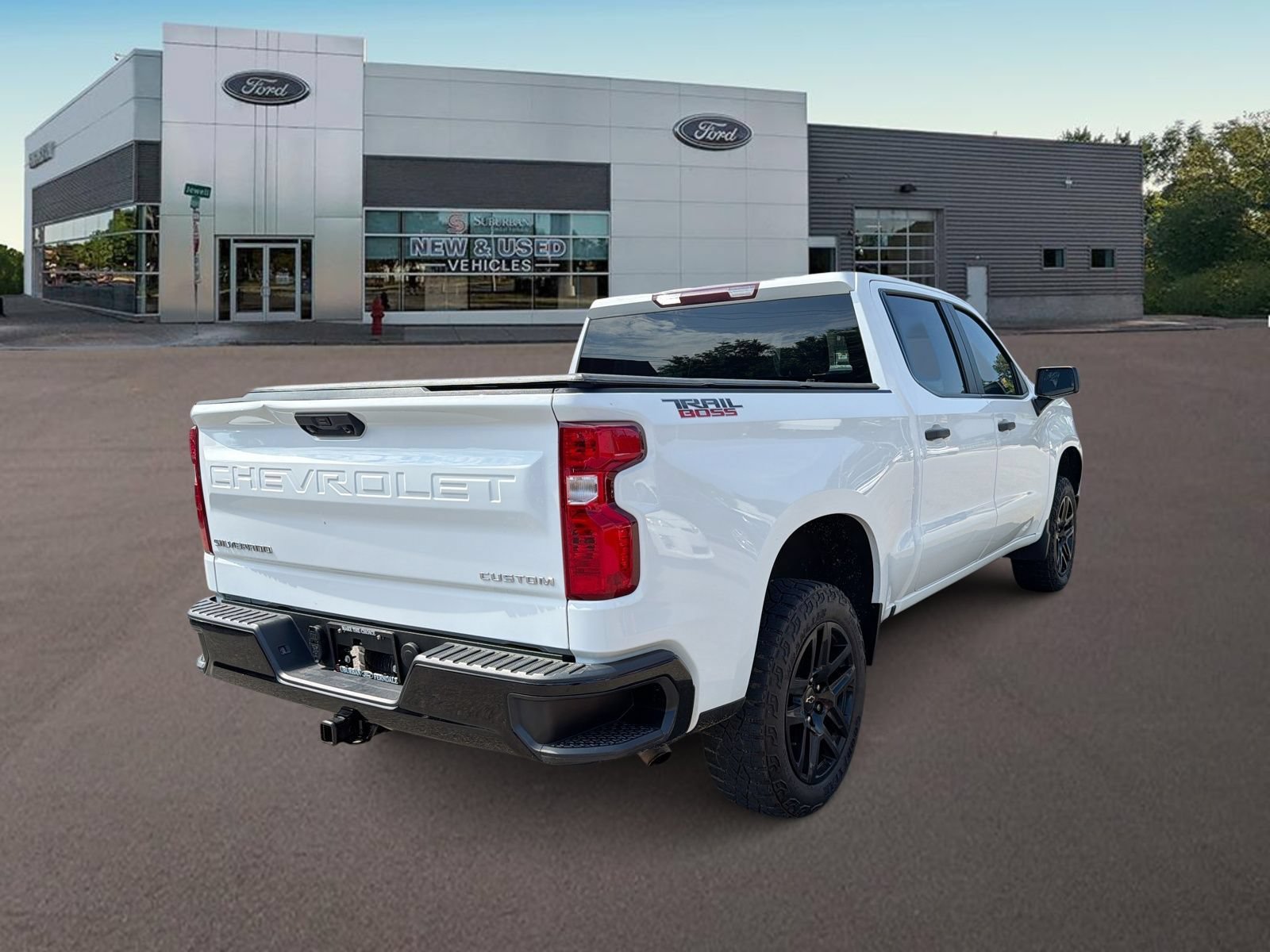 Used 2022 Chevrolet Silverado 1500 Custom Trail Boss AWD/4WD image 11