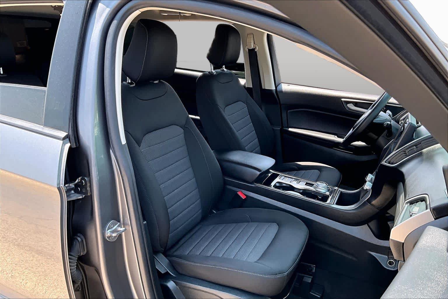 Certified 2021 Ford Edge SE FWD image 9
