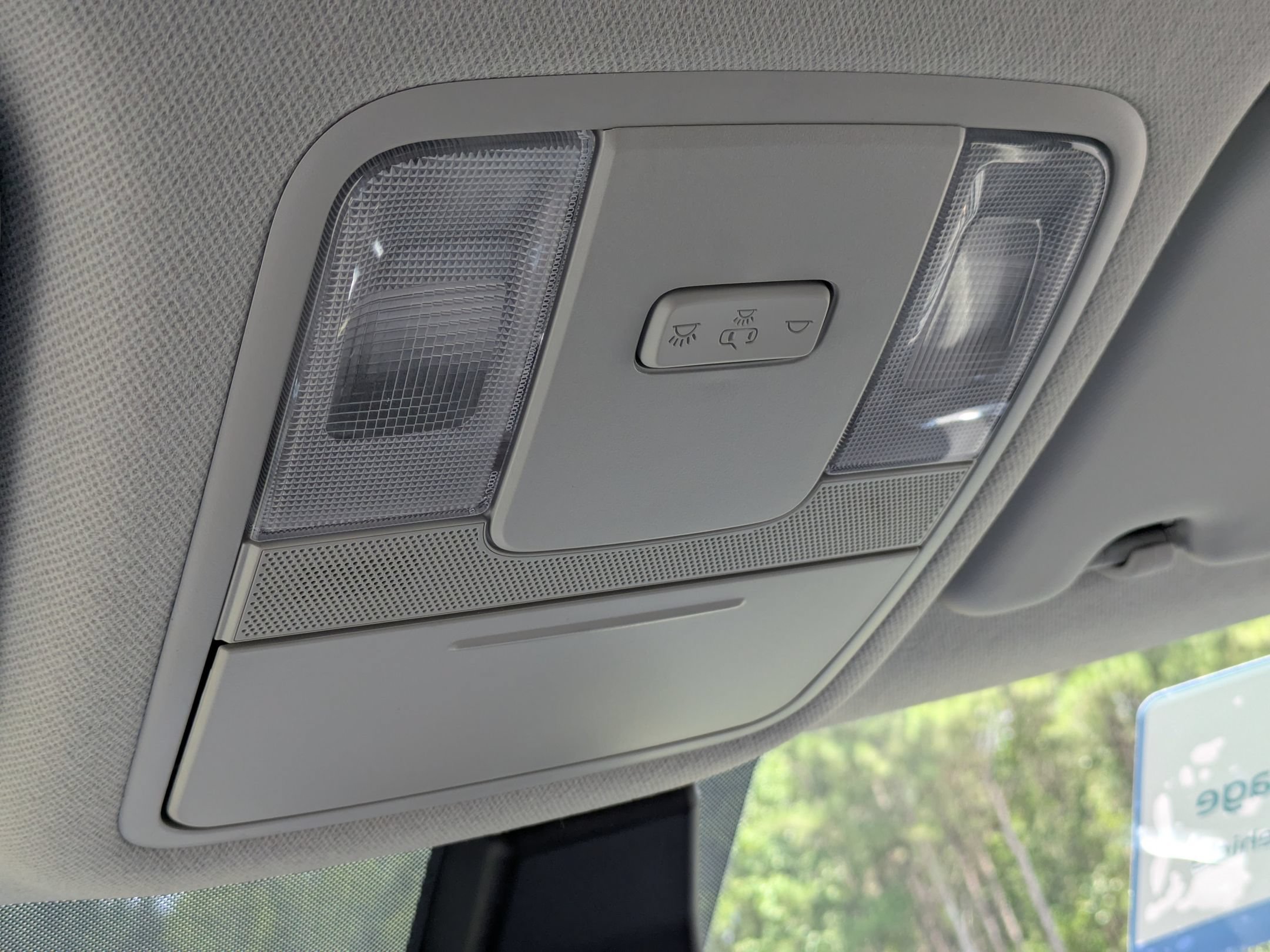 Used 2025 Kia Soul LX FWD image 21