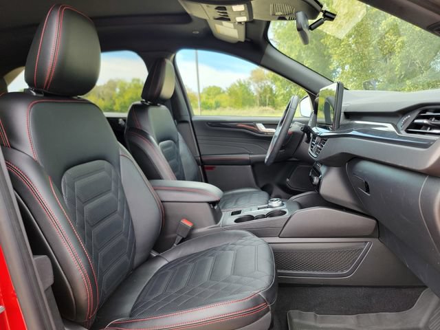 Certified 2023 Ford Escape ST-Line Elite w/ Premium Technology Package AWD/4WD image 24