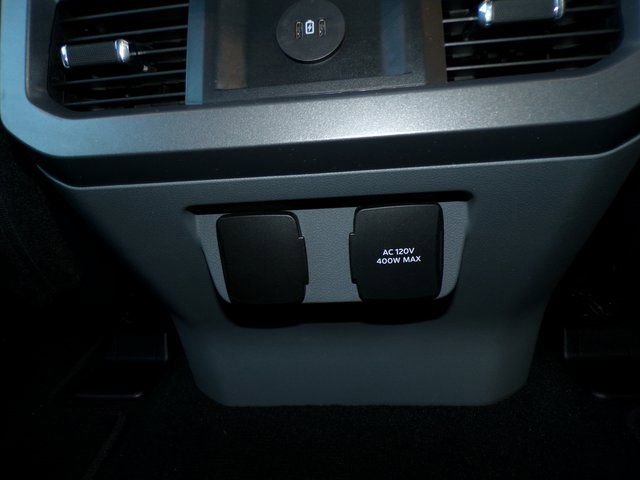 Certified 2024 Ford F250 XLT w/ FX4 Off-Road Package image 12