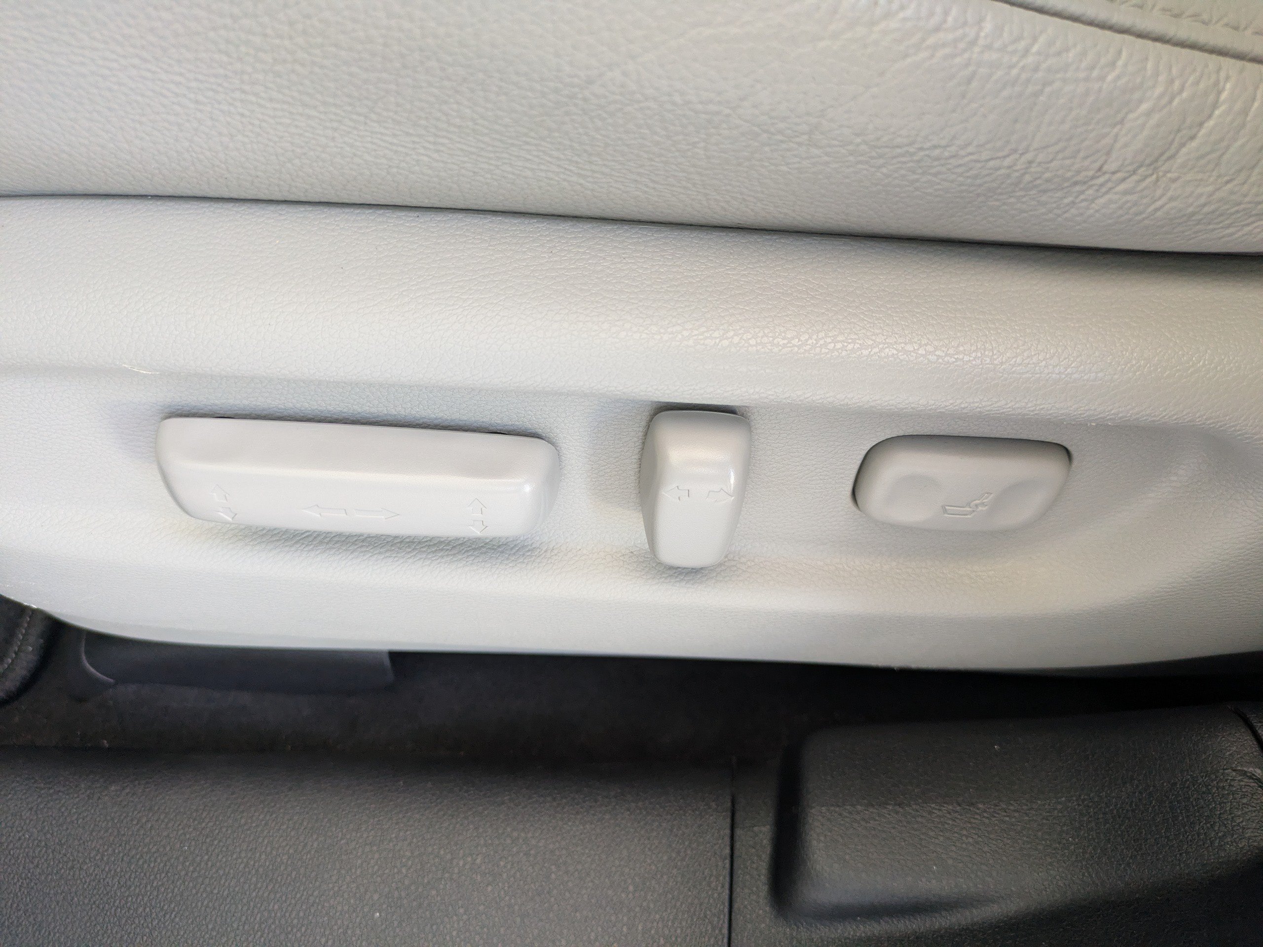 Used 2021 Honda Pilot Elite image 24