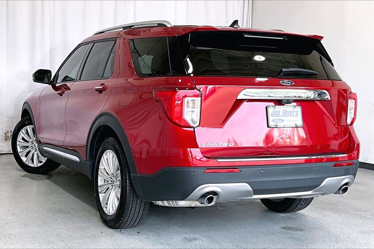 Certified 2024 Ford Explorer Limited w/ Limited Technology Package image 2