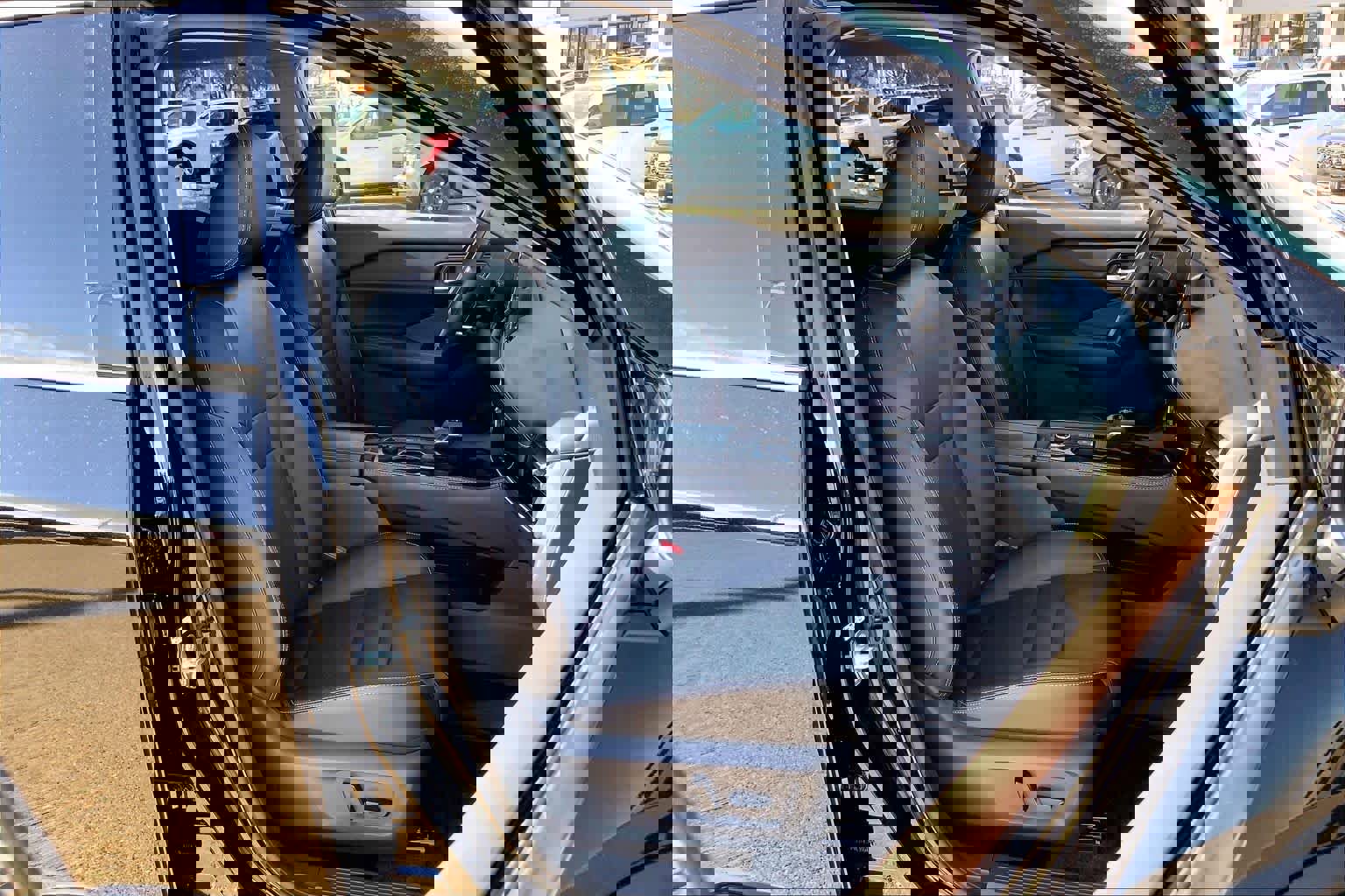 Used 2023 Nissan Rogue SL w/ SL Premium Package image 8